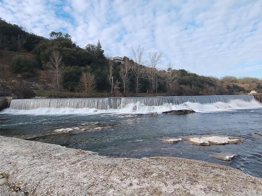 Lou Caladou Gite En Pierre Avec Bain A Remous Vallon-Pont-dʼArc Exterior foto